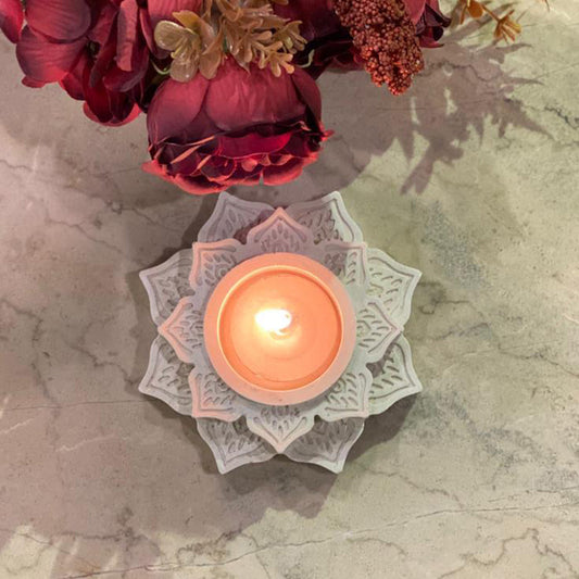 Leaf Pattern candle holder