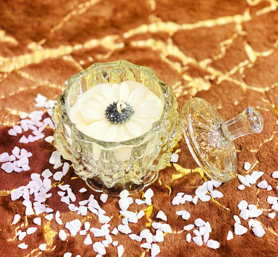 Antique crystal jar sunflower fragrance candle