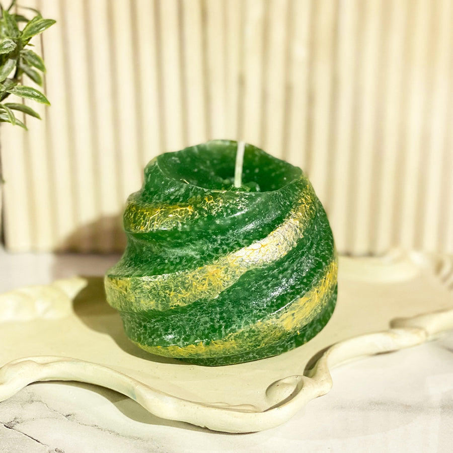 Round curvey fragrance candle