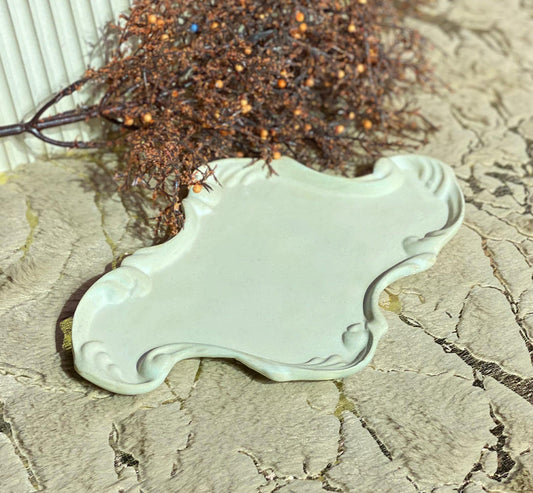 European style multipurpose concrete tray